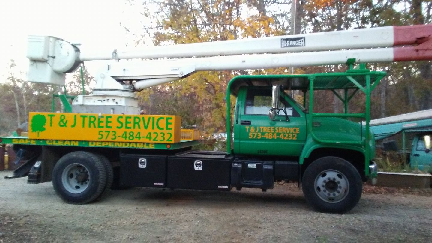 Logo for T & J Tree Service LLC