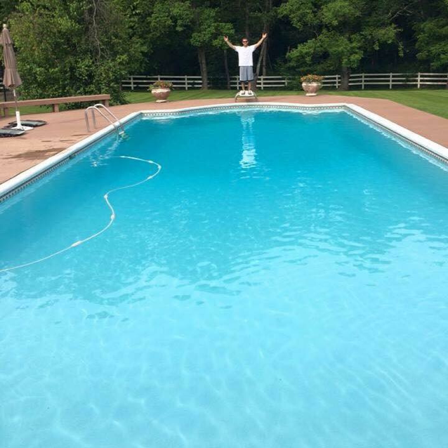 Logo for Easy Swimming Pool Service