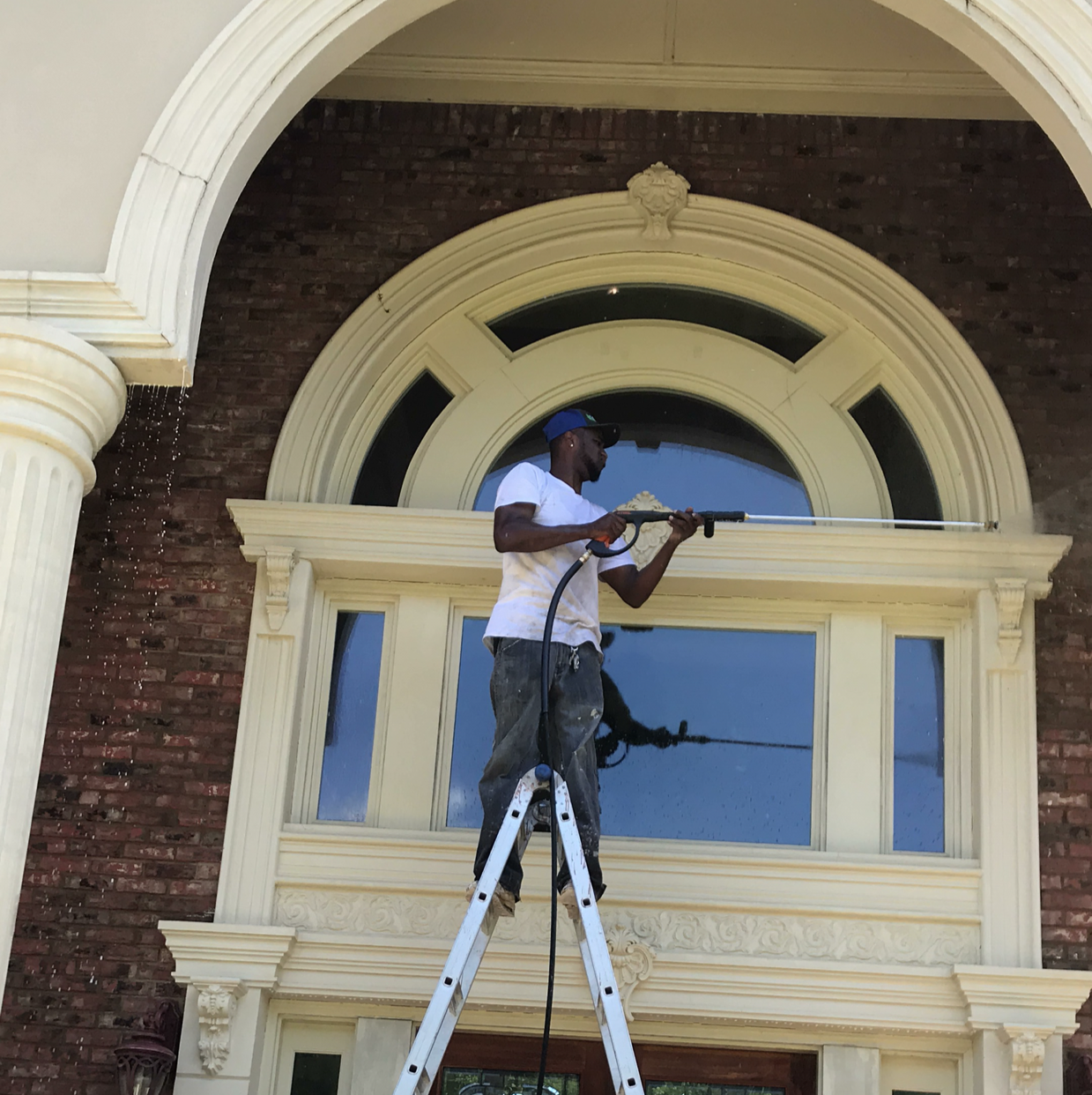 Avatar for EnChanted Pressure Washing