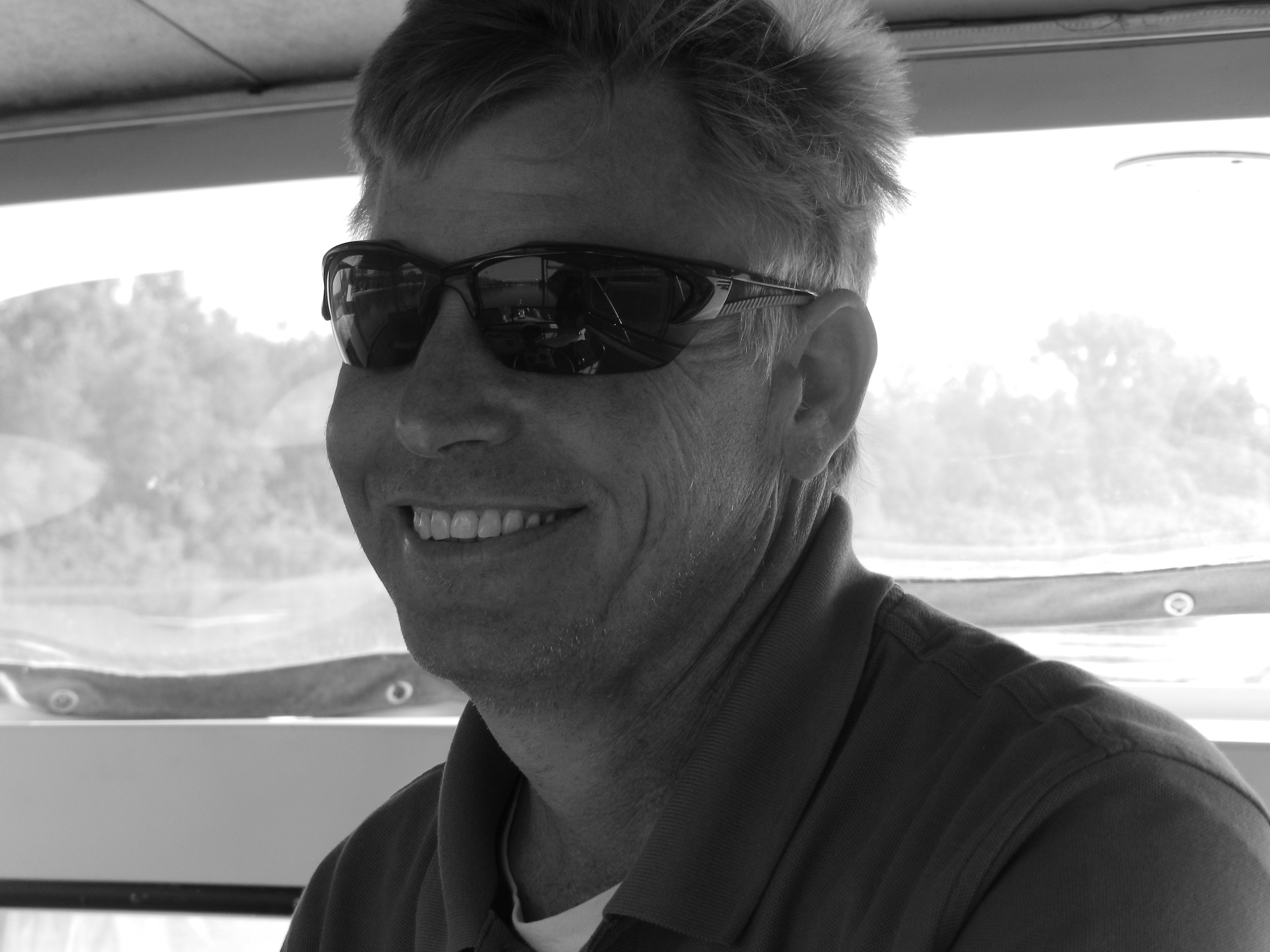 Logo for Hedge Construction