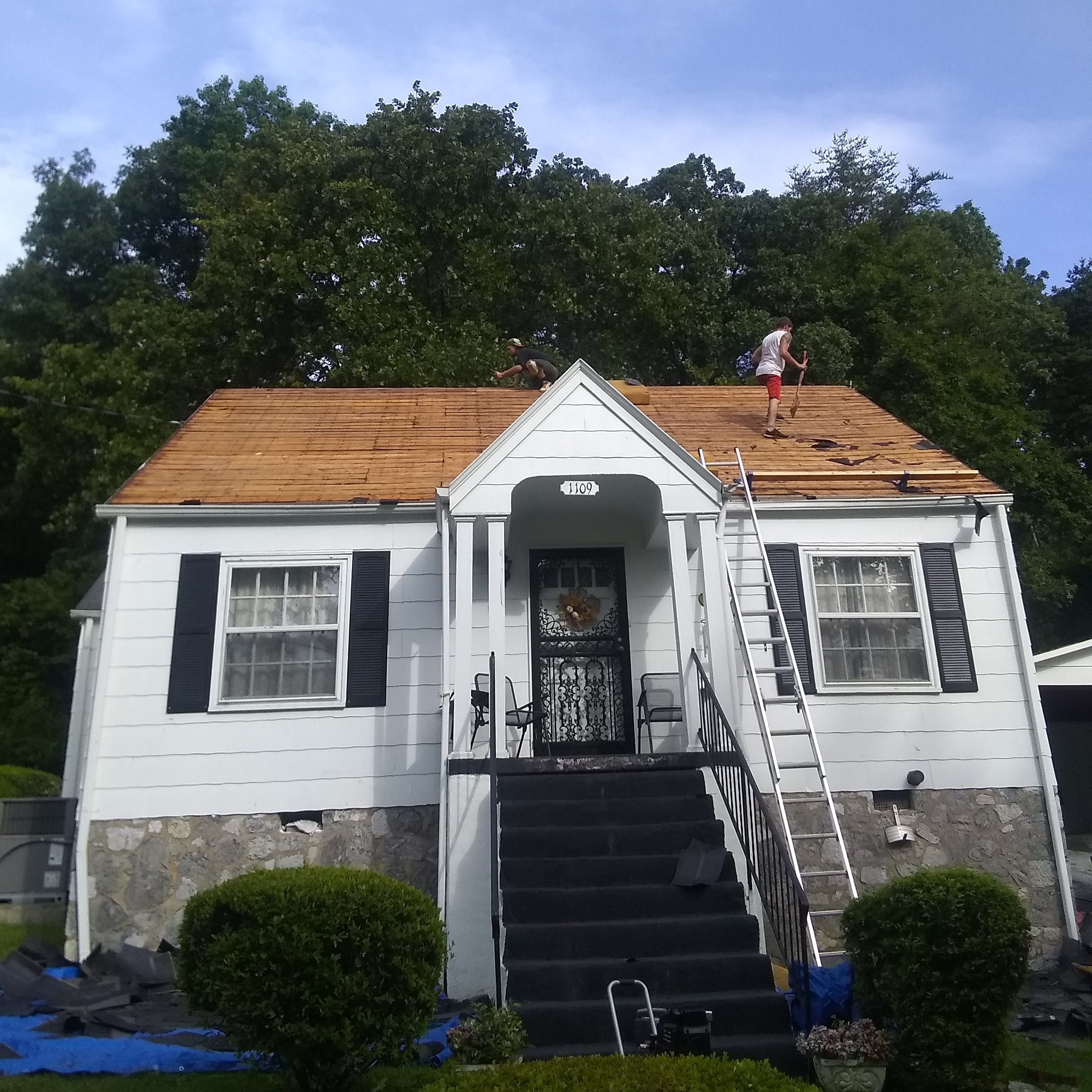Logo for Rogers Roofing and Repairs