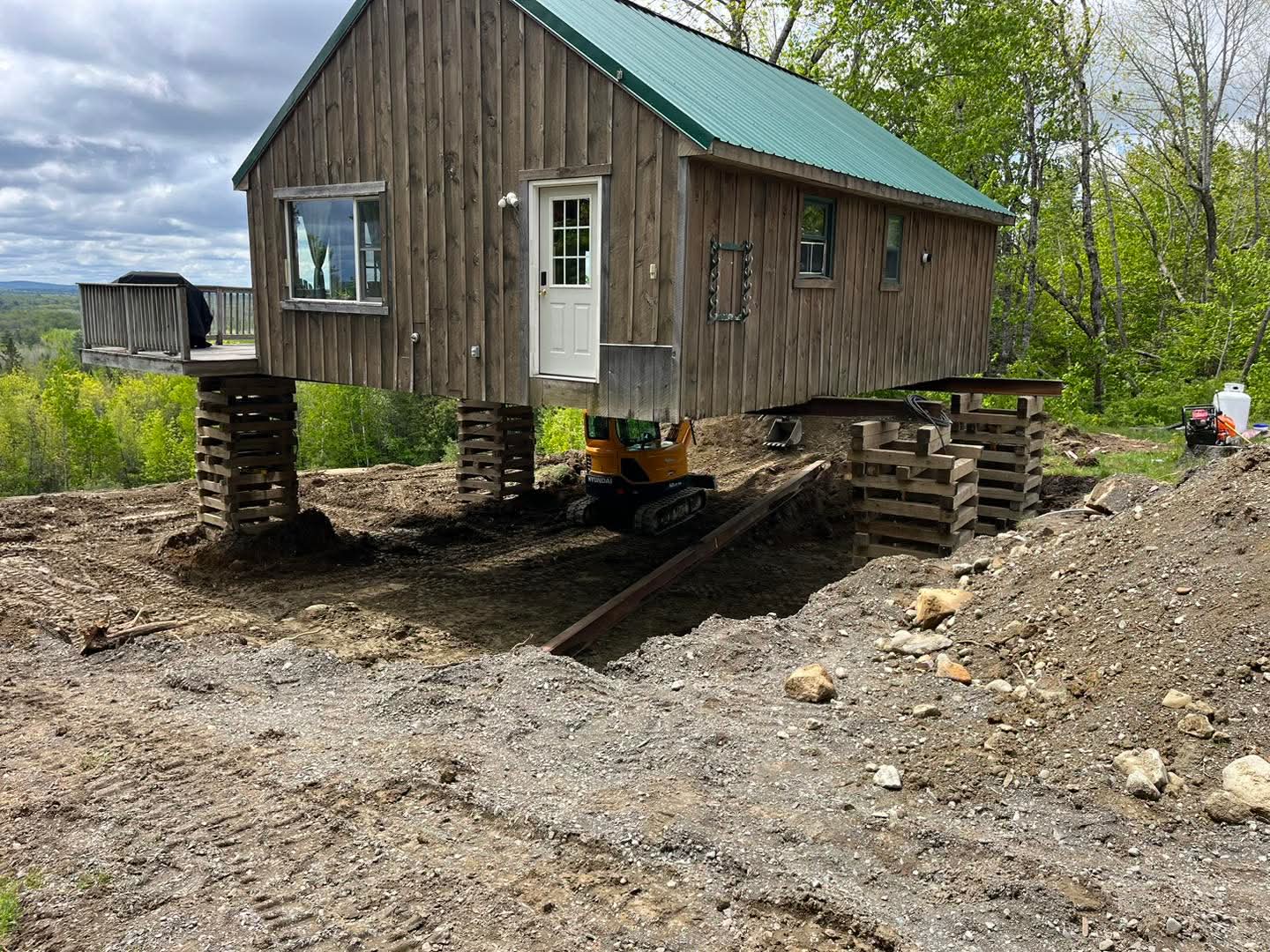 Avatar for Maine House Lifting