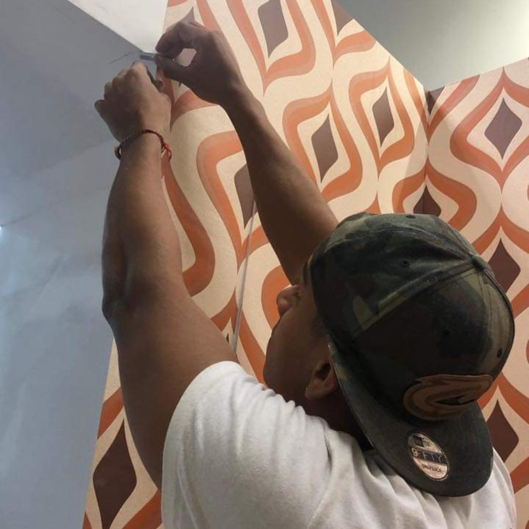 Jbwallpapering_and_painting logo