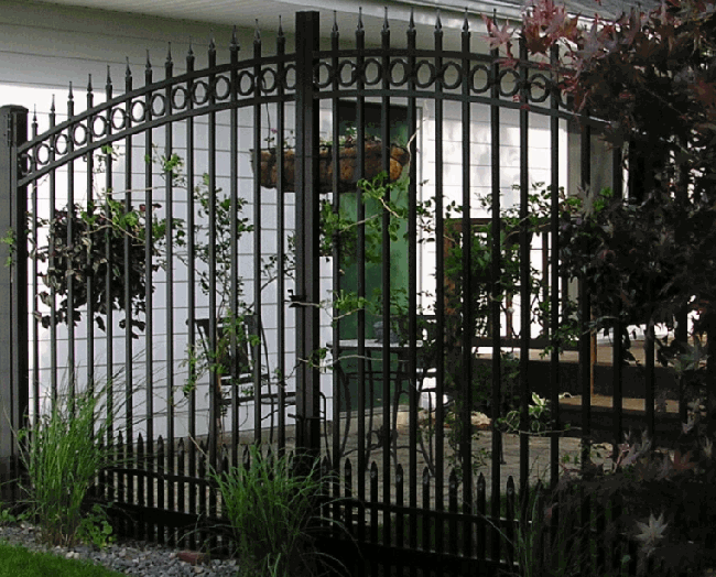 Logo for Big Woody's Fence Inc