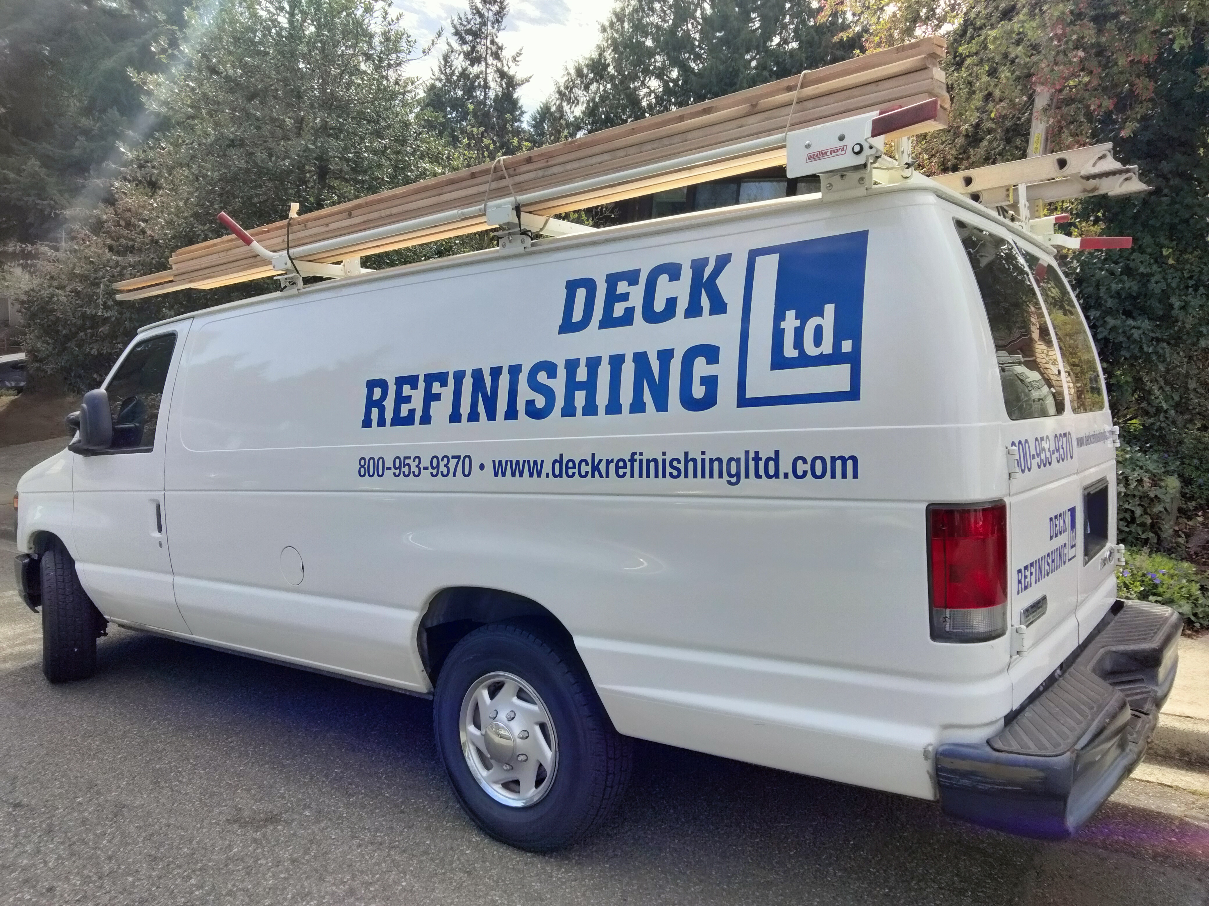 MH DECK REFINISHING logo