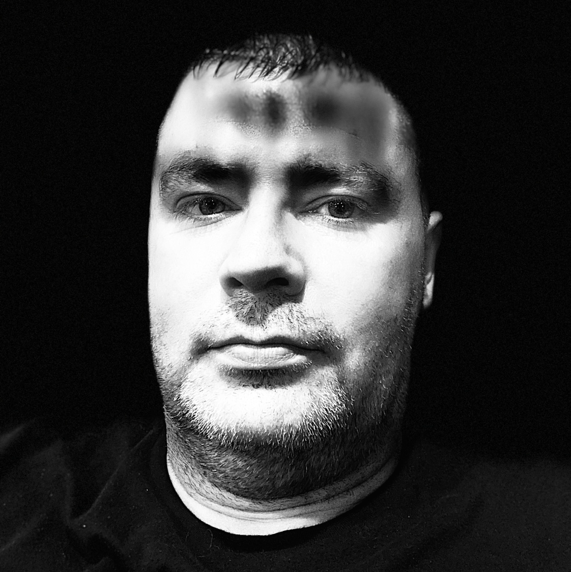Logo for Damien Wells Electrician