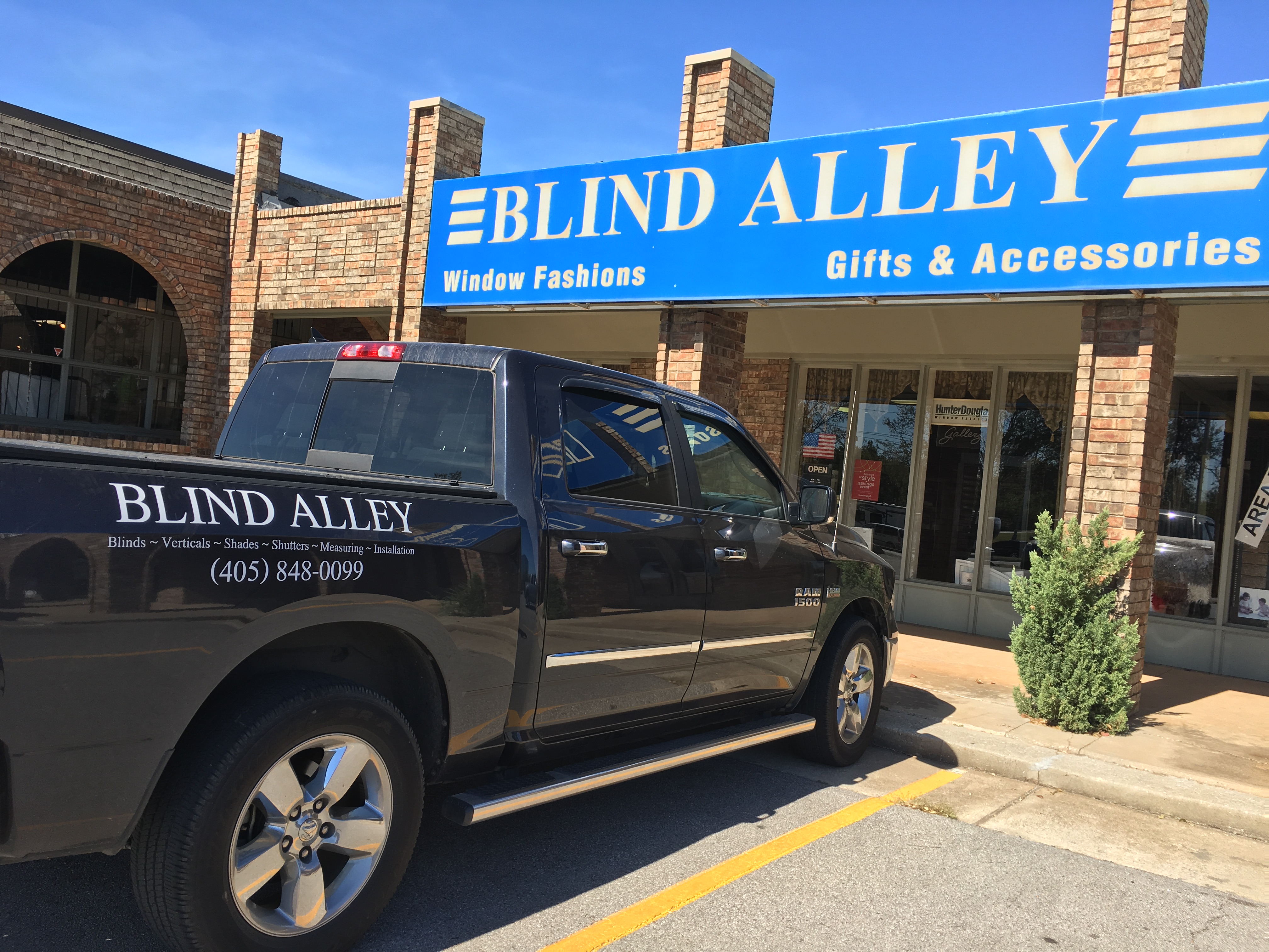 BLIND ALLEY logo