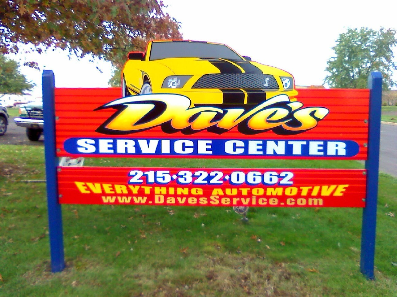 Dave's Service Center logo