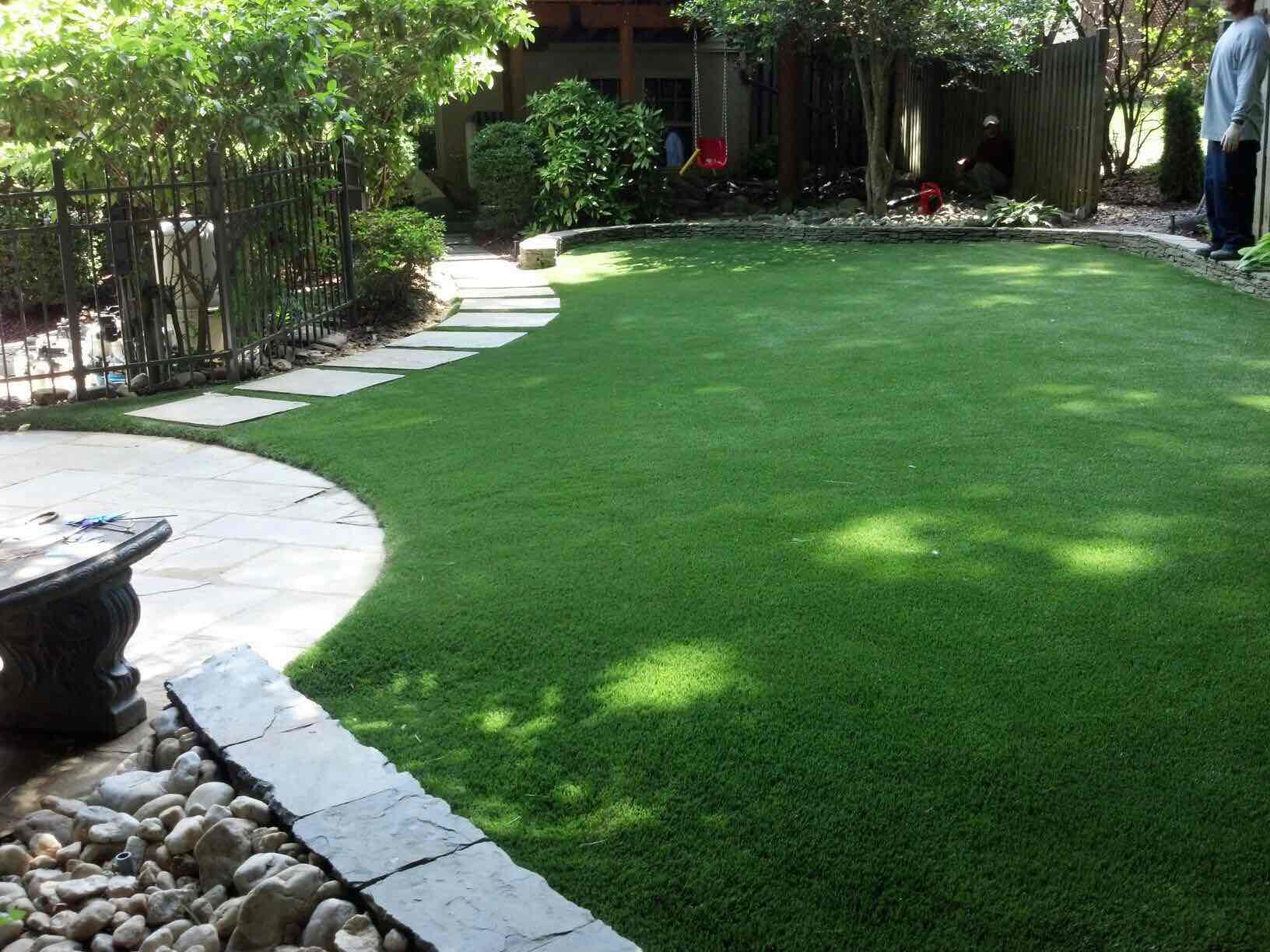 Eastern Lawn And Landscape Inc logo