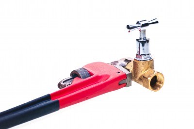 C M Plumbing and Heating Co logo