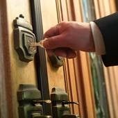 Highland Lock & Key Co logo