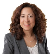 RE/MAX Plus- Lori McAlees logo