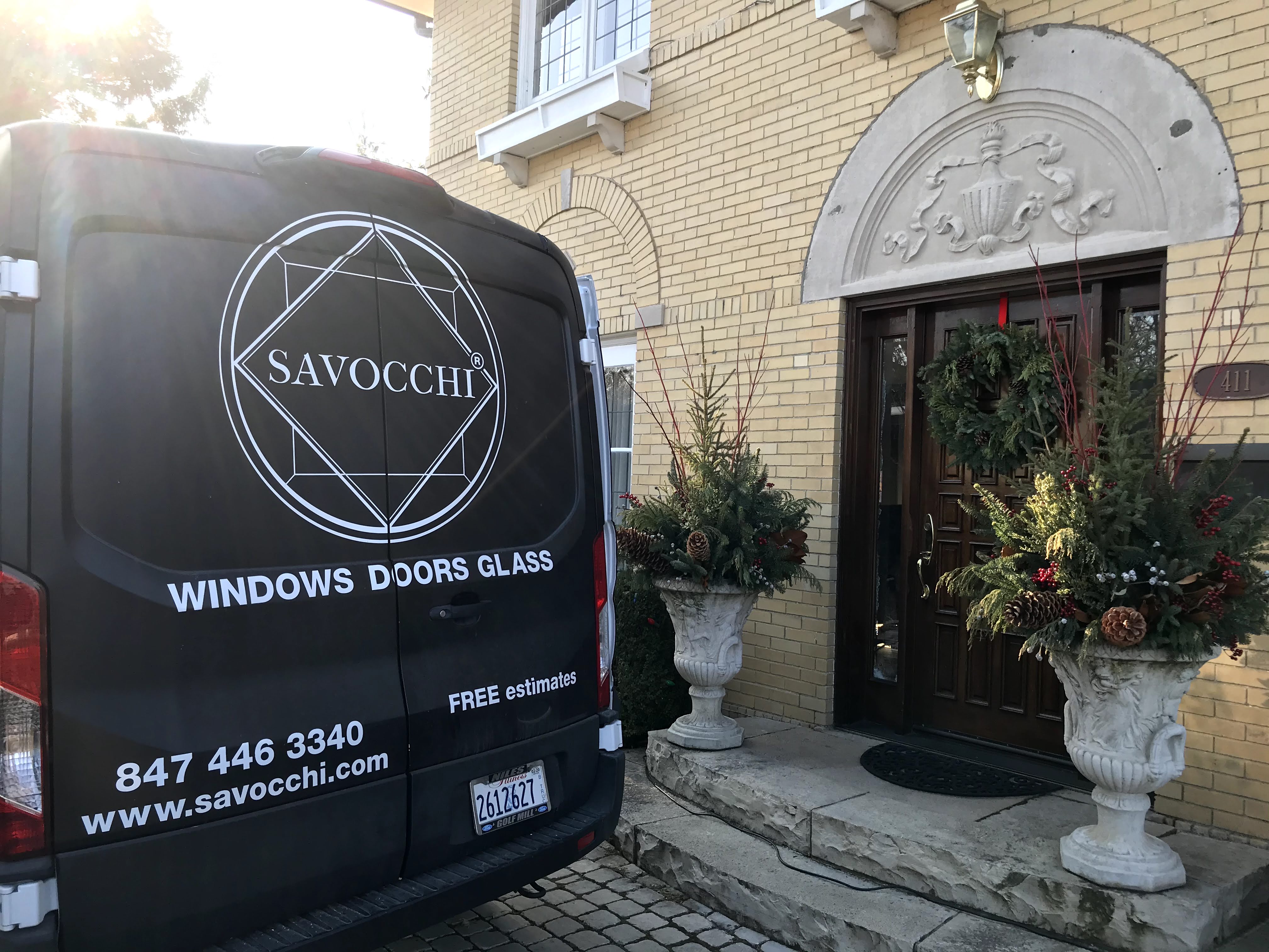 Savocchi Glass Company, INC. logo