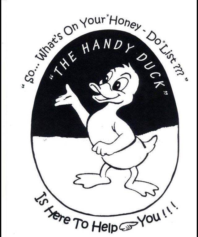 Logo for "The Handy Duck"