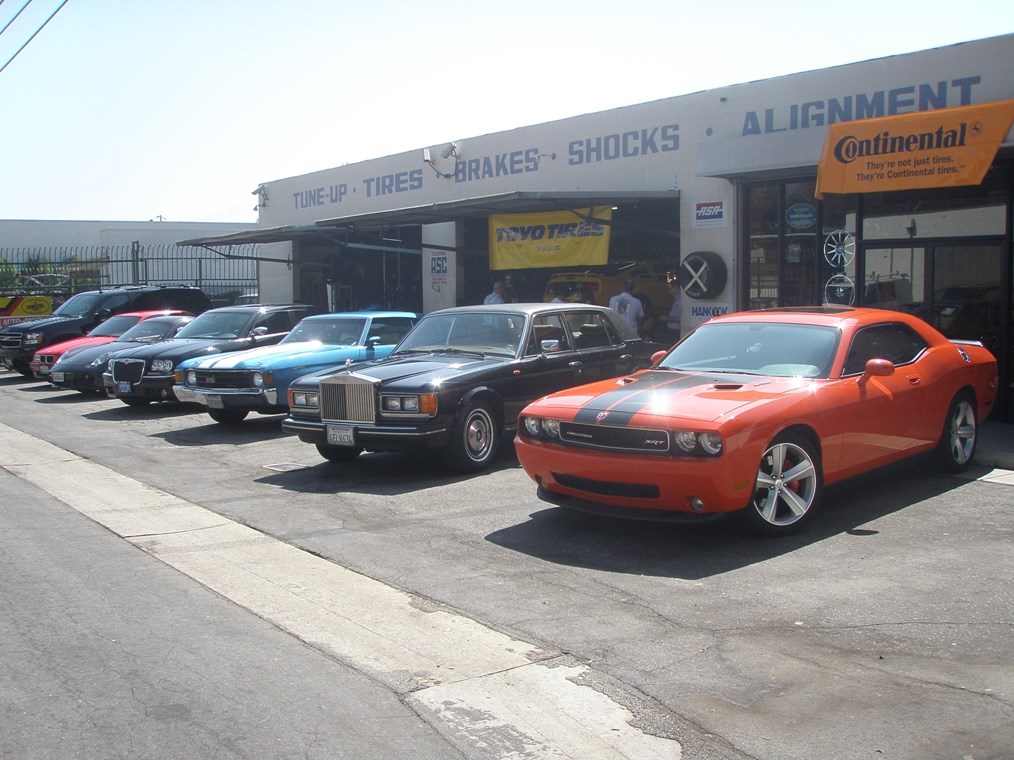 Ed's Auto Clinic logo
