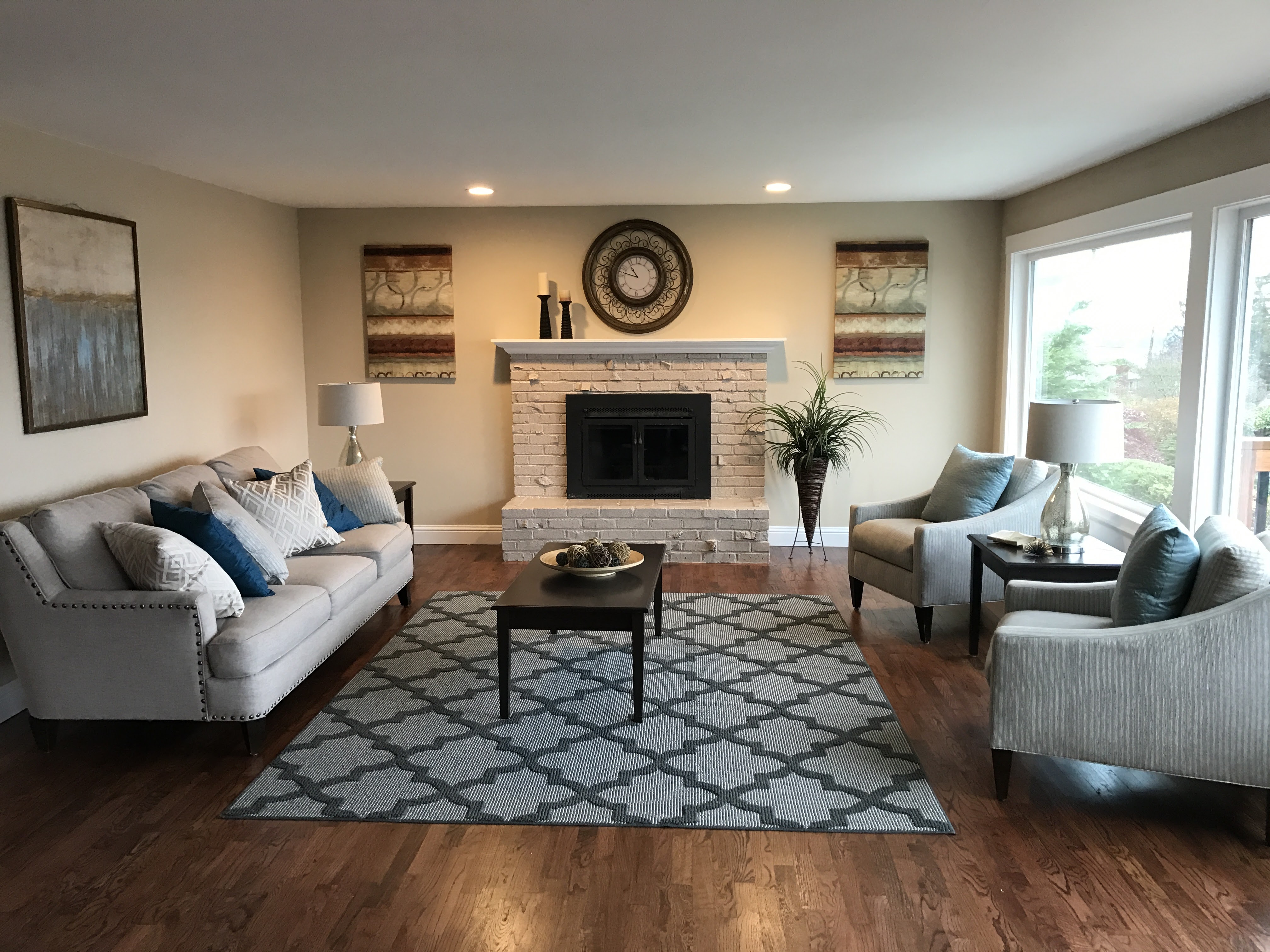 Jessica Lewis Interior Design logo