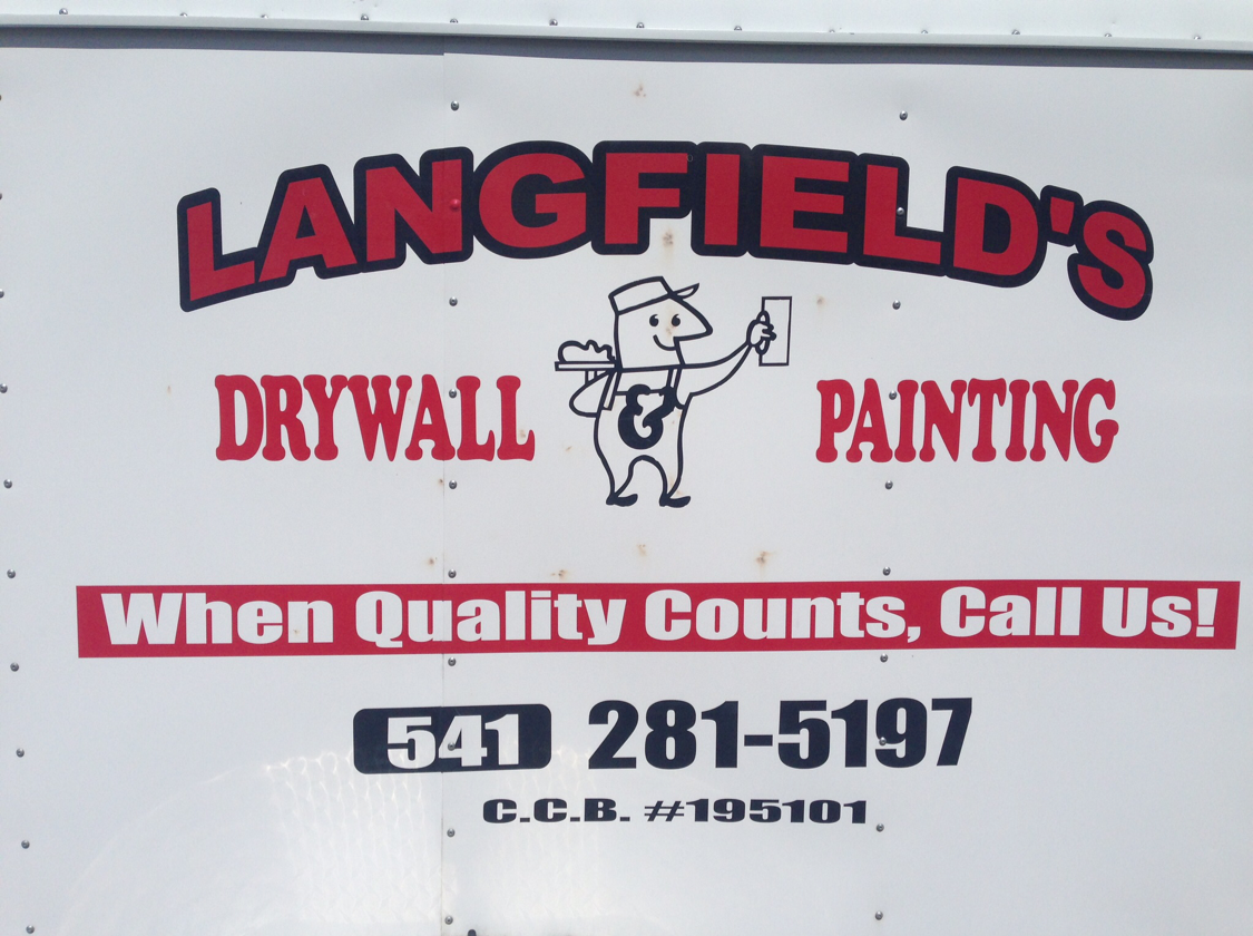 LANGFIELD'S DRYWALL & PAINTING logo