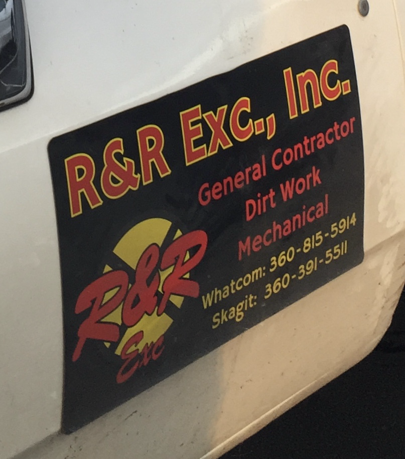 R & R EXCAVATING logo