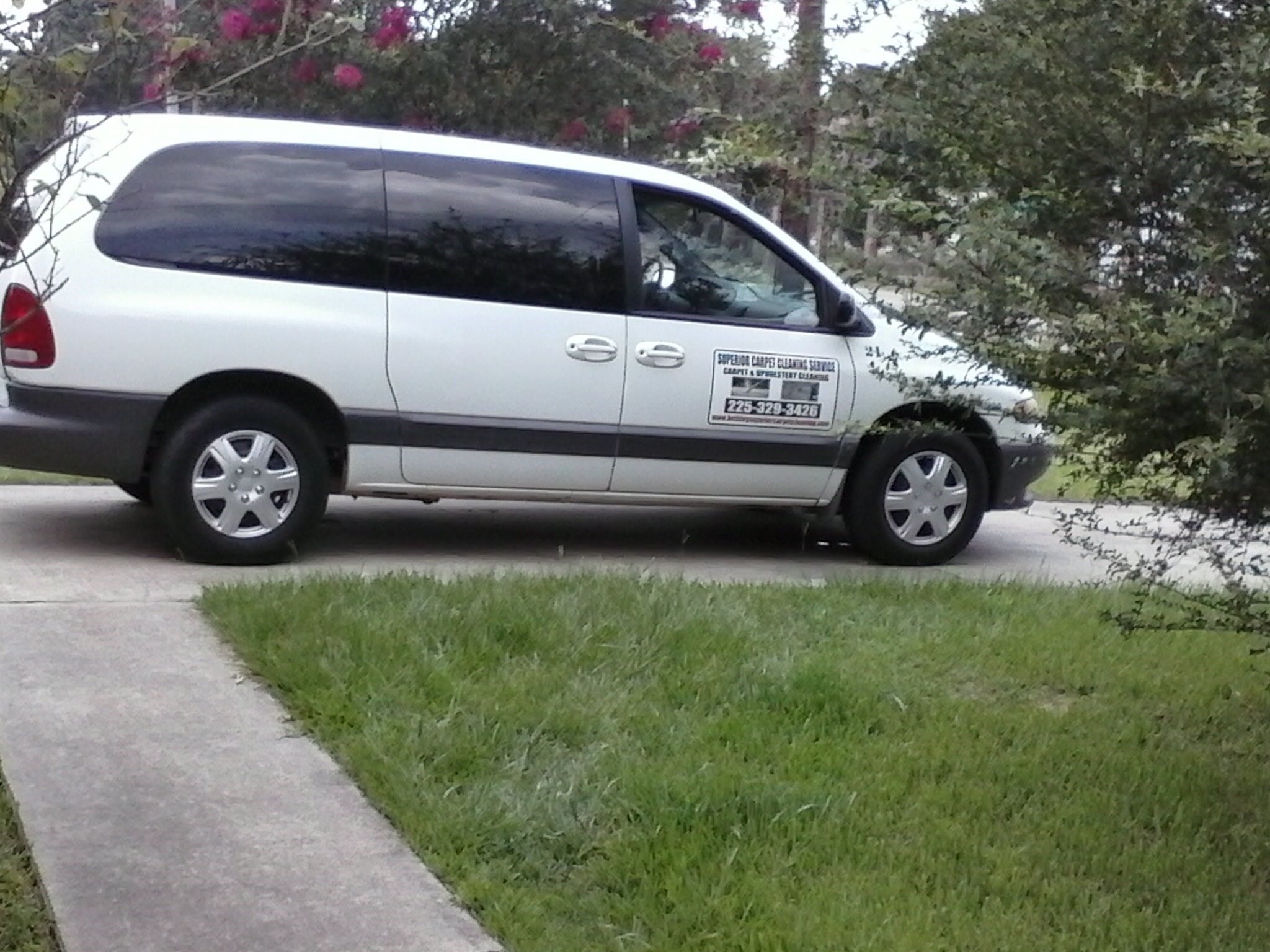 Superior Carpet Cleaning Service logo