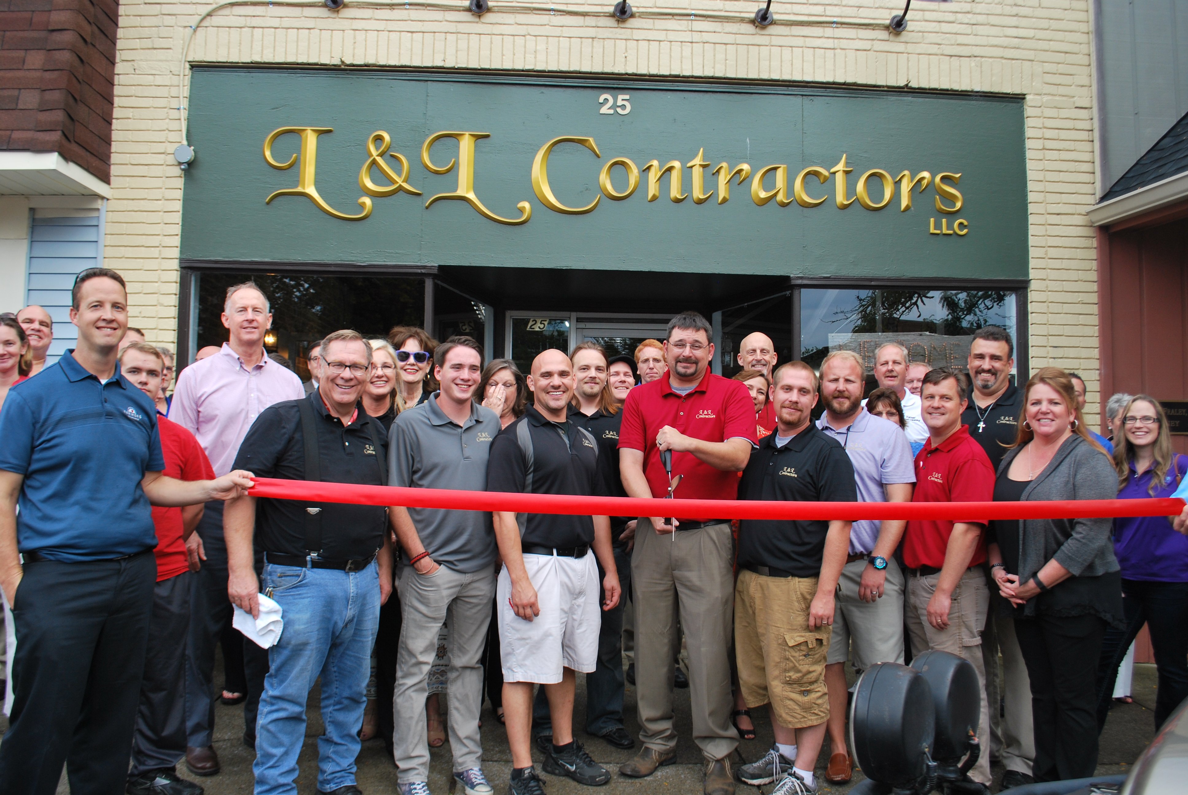 L & L Contractors, LLC logo