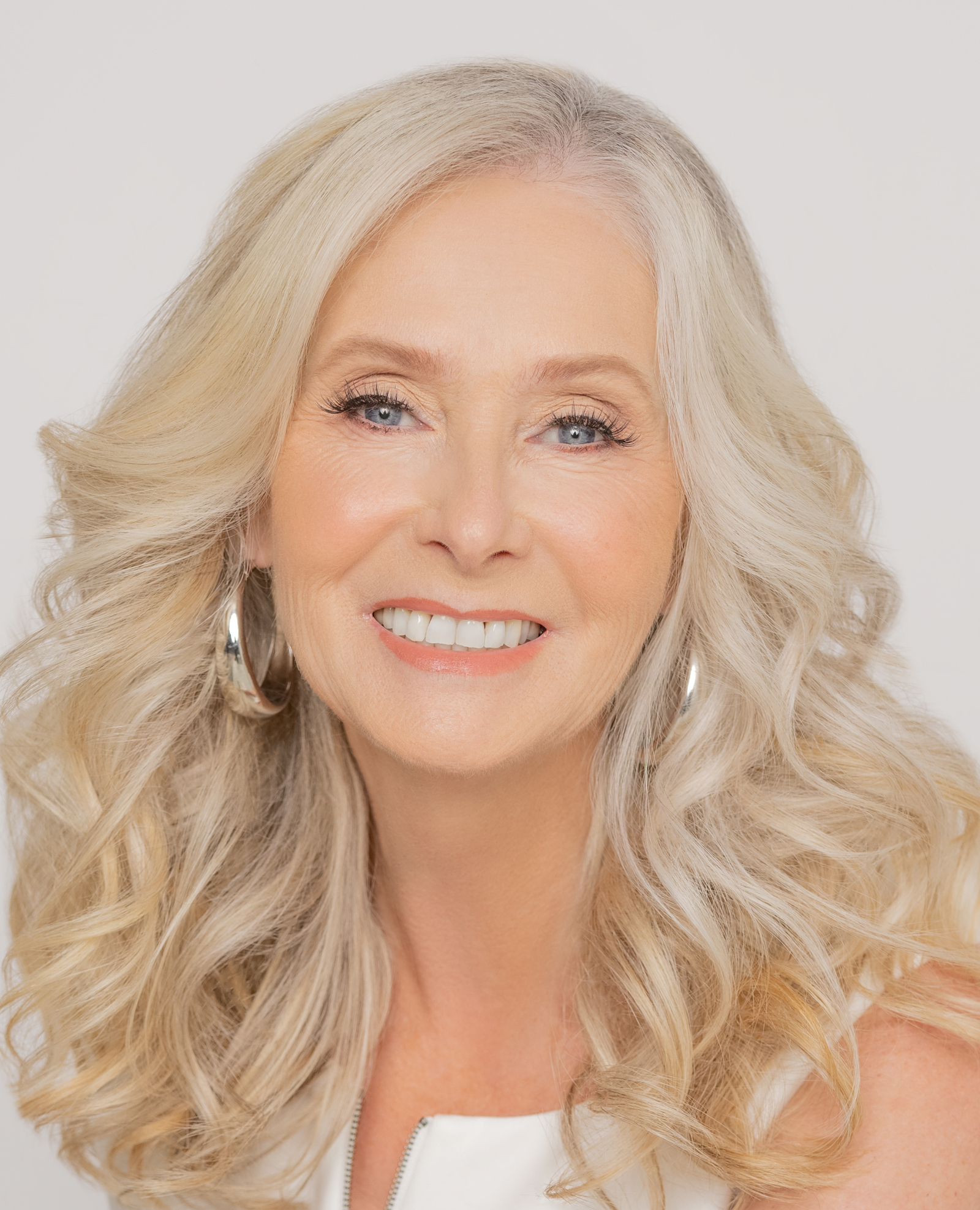 Diana Traylor, Broker -CRYE-LEIKE REALTORS logo