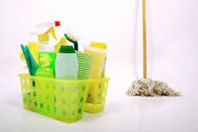 Charli's  Cleaning Service logo