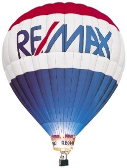 RE/MAX Centerstone - Melissa Bruner logo