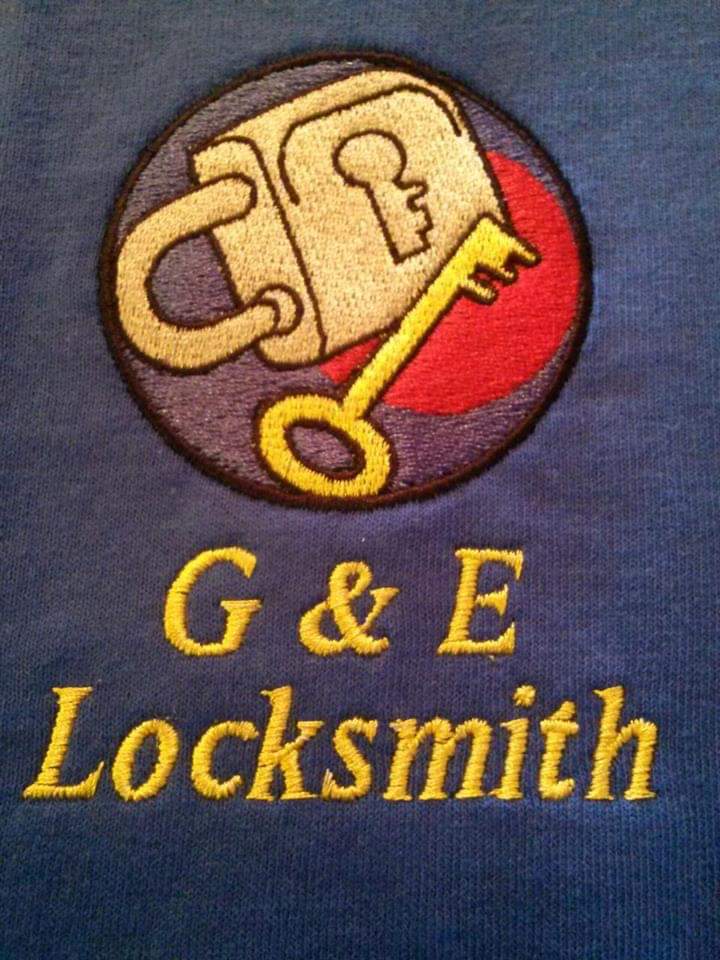 DNC G & E LOCKSMITH logo