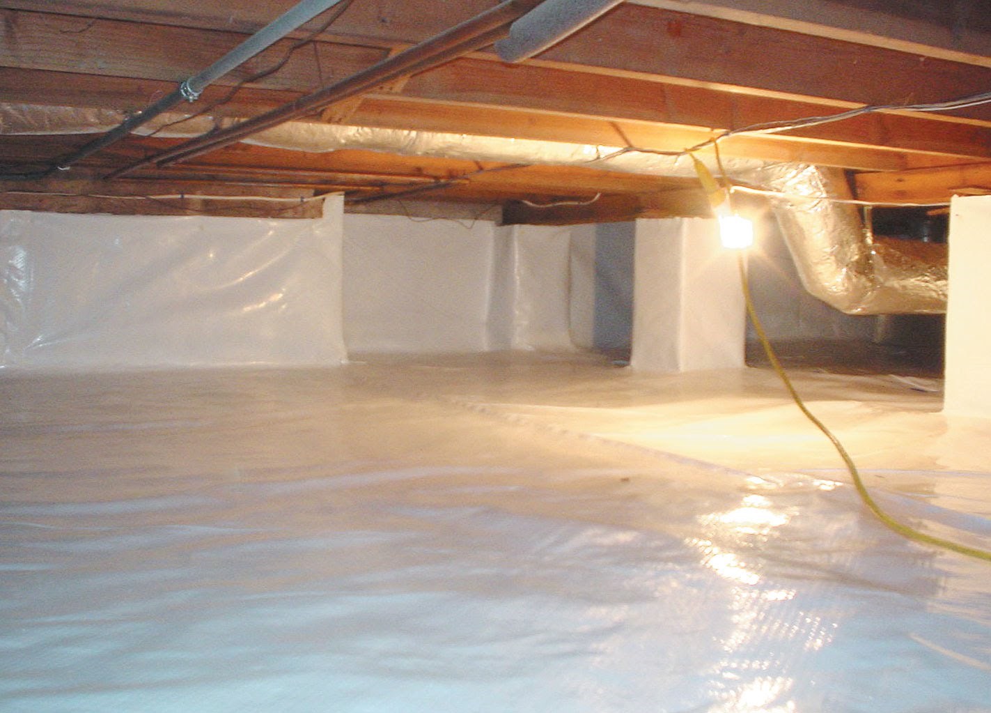 Roberts Crawlspace and Basement Services LLC logo
