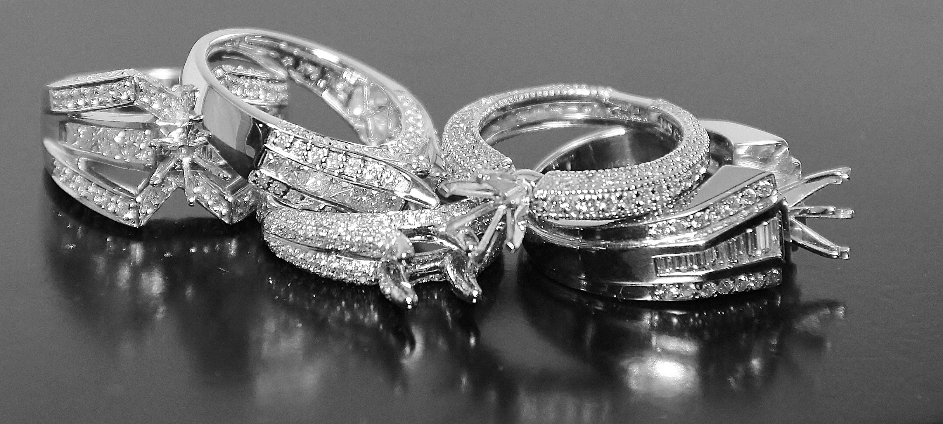 CENTENNIAL JEWELERS logo