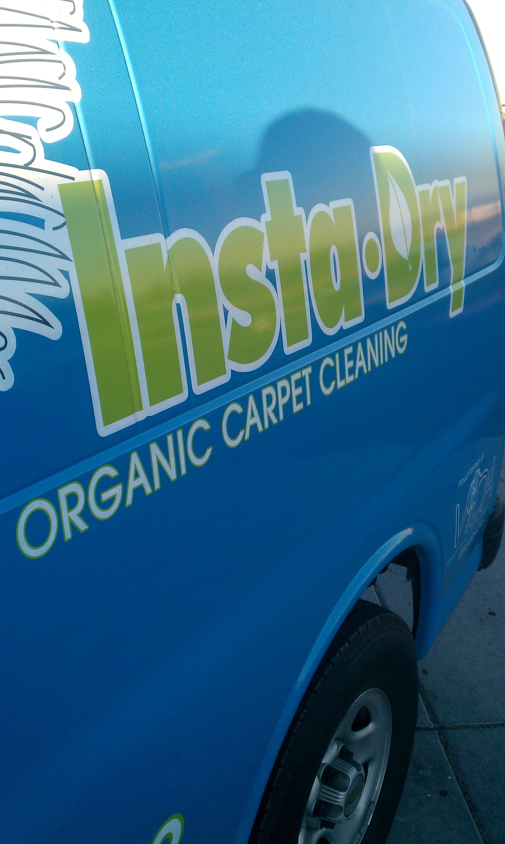 Insta Dry Organic Carpet & Tile Cleaning logo
