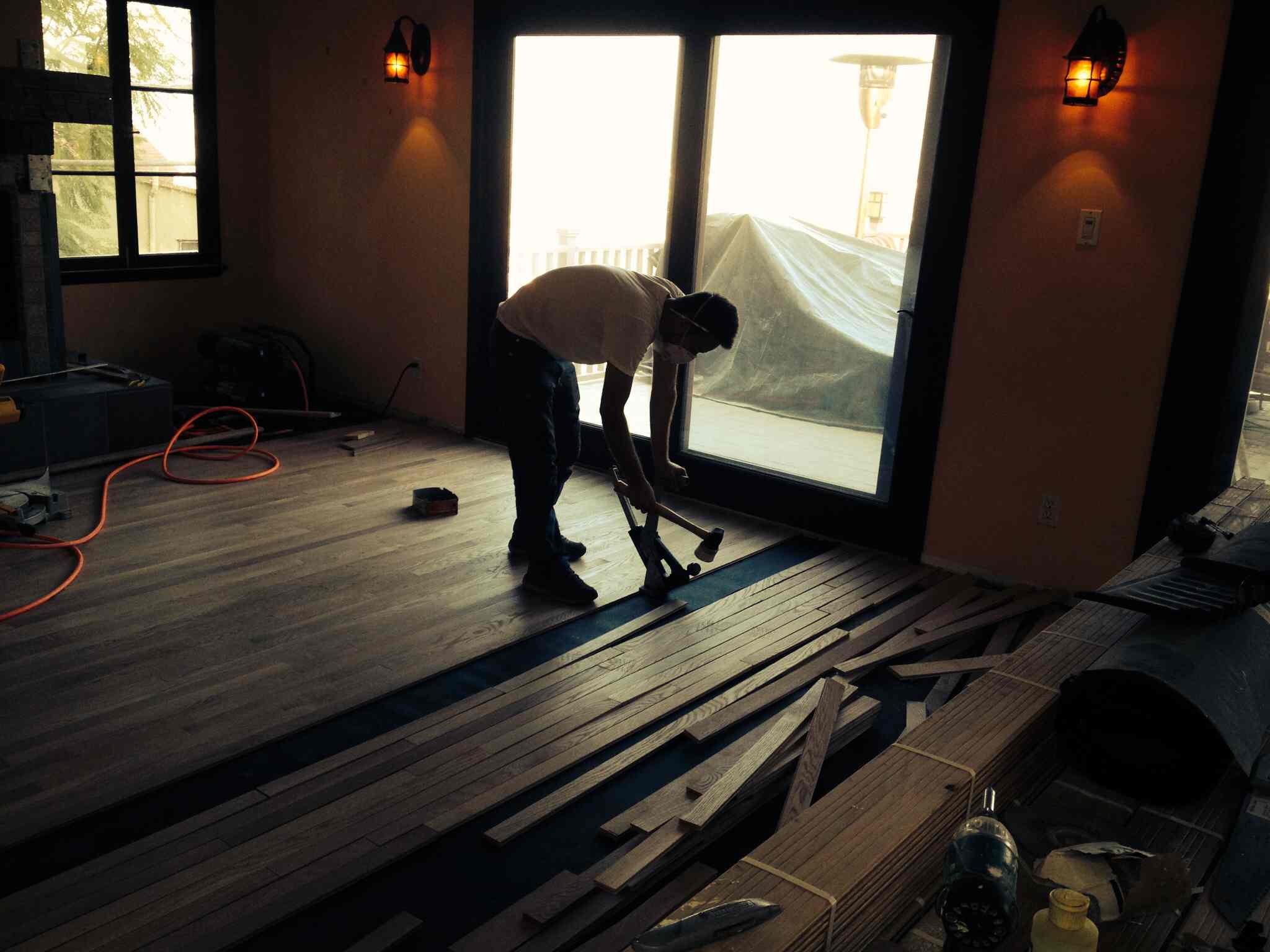 Logo for Palacios Hardwood Floors