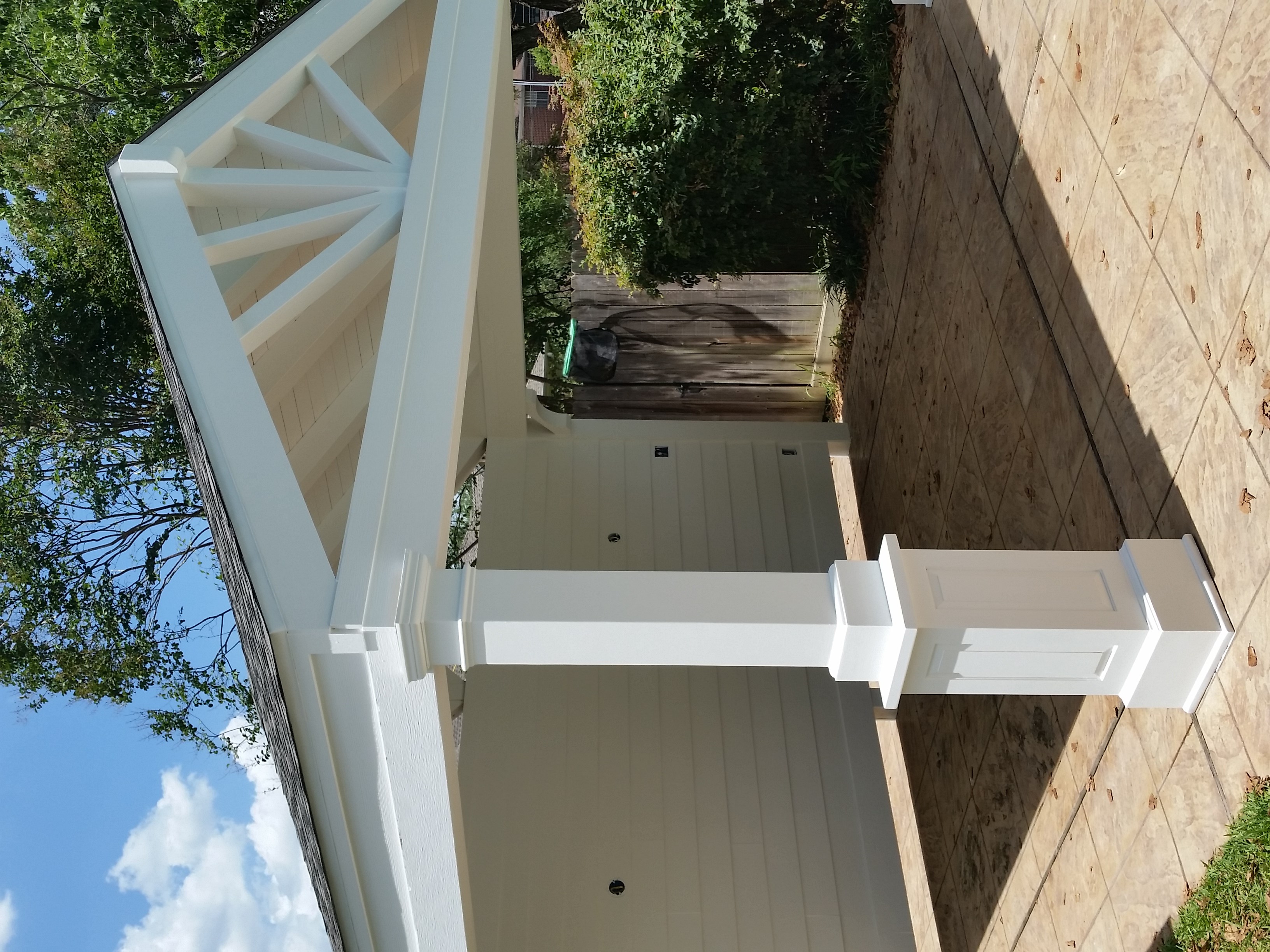 Rivercross Construction & Design logo