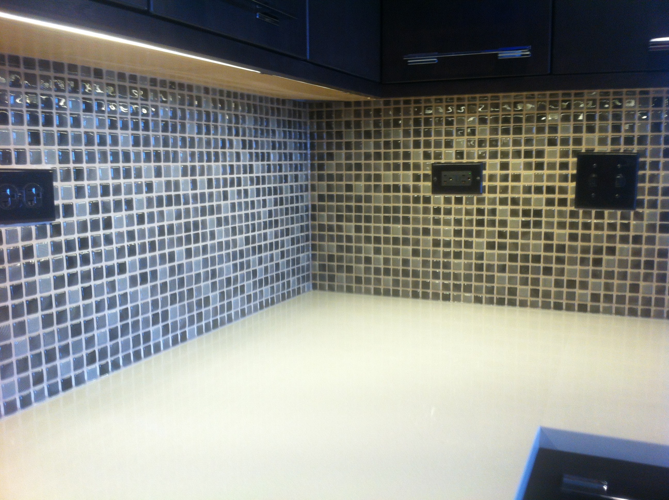 Highlander Home Improvements Inc logo