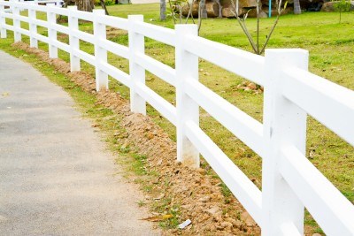 C & M Fence logo
