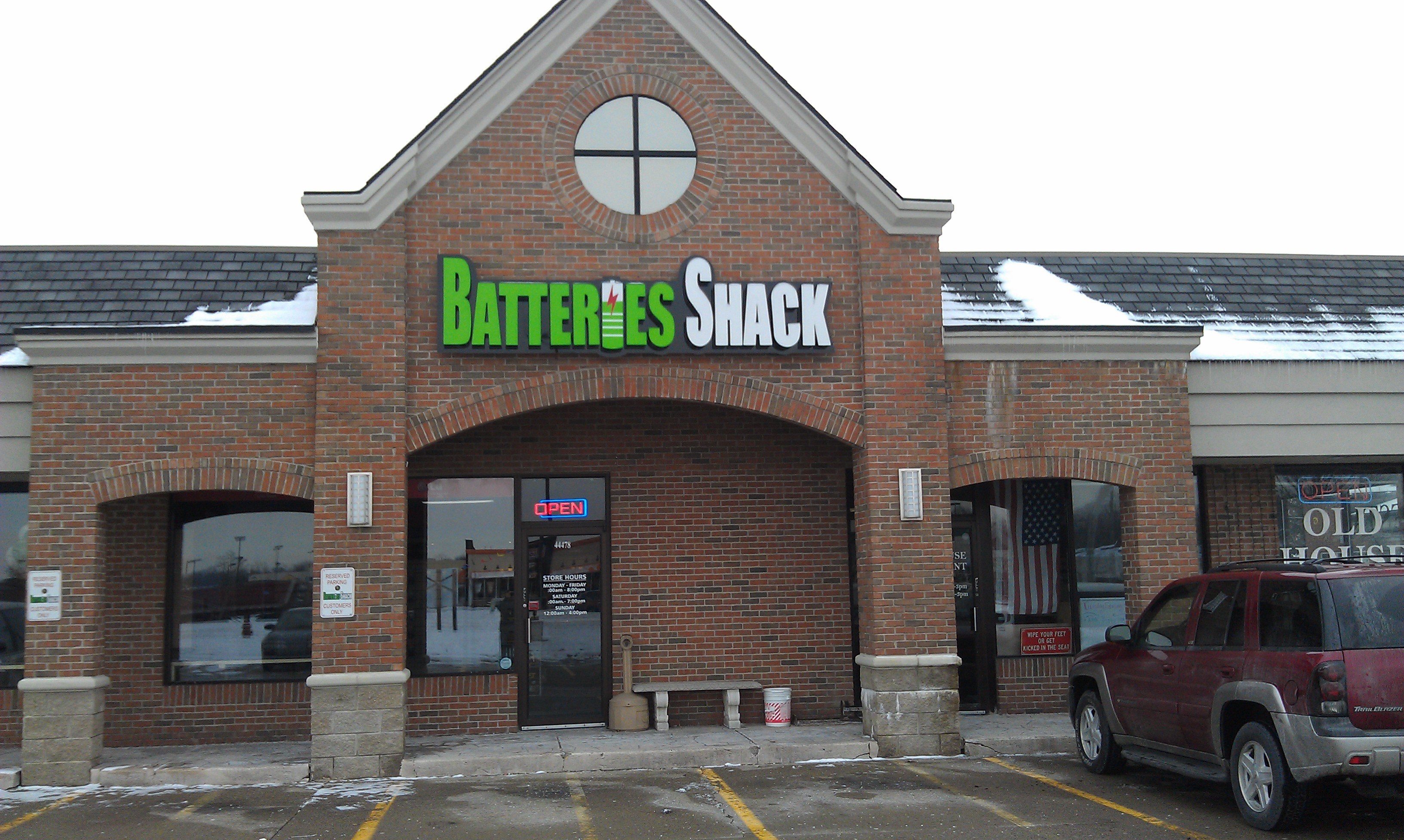 Batteries Shack logo