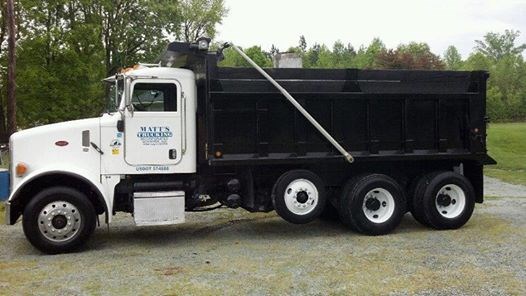 Matt's Trucking Inc. logo