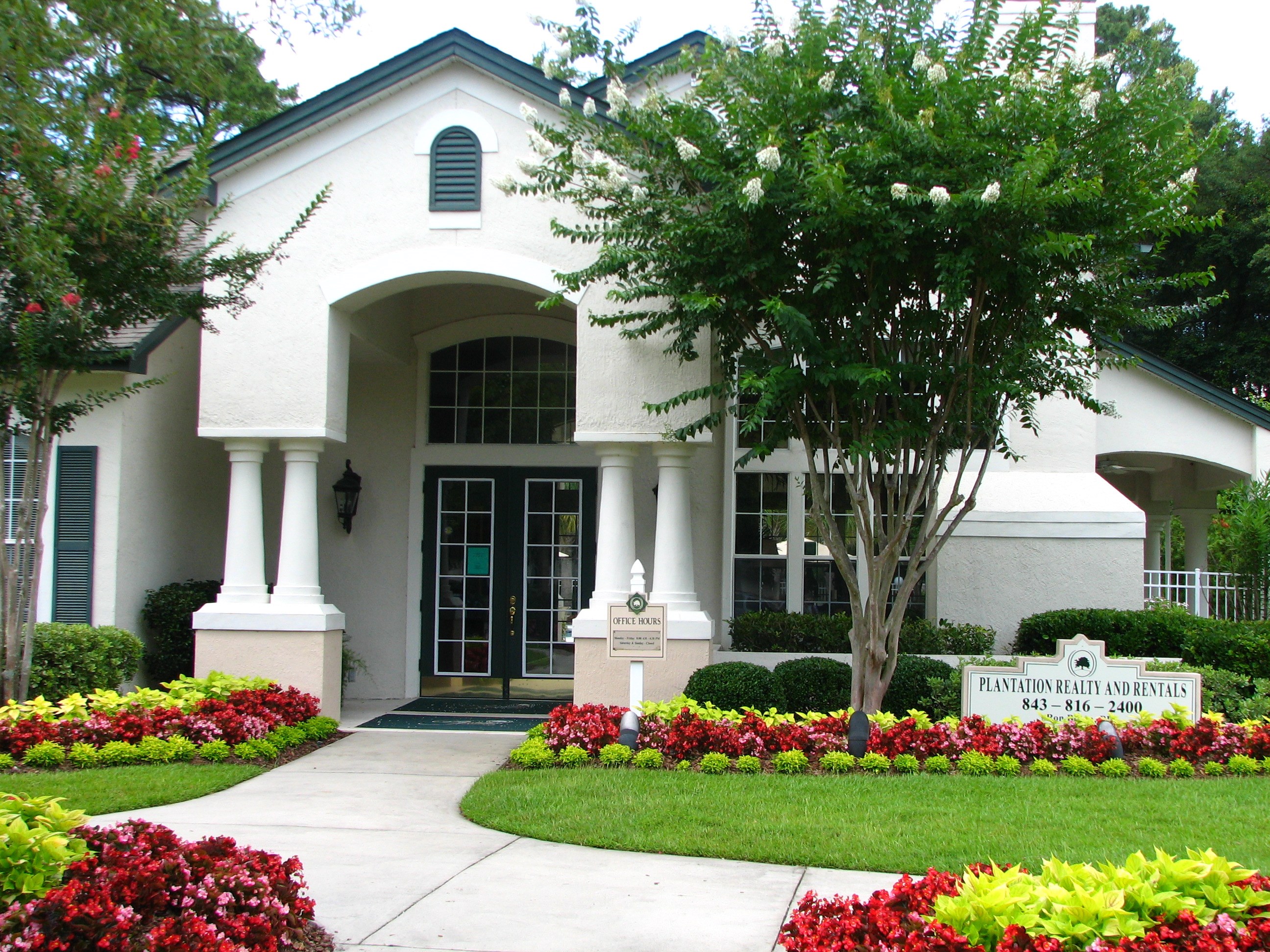 Plantation Realty Management logo