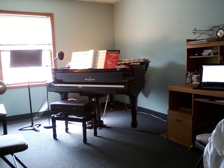 WESTERN RESERVE SCHOOL OF MUSIC logo