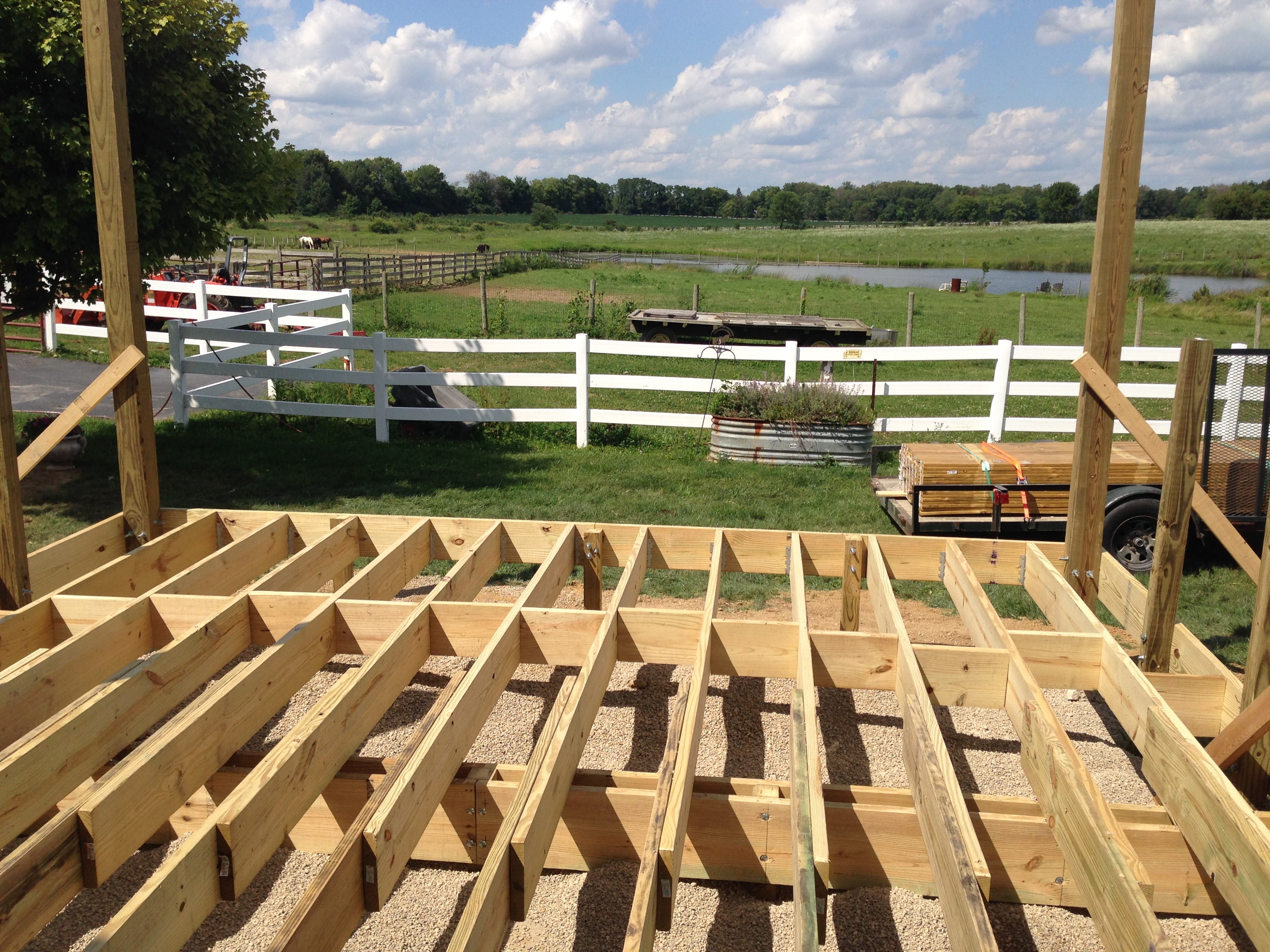 Arttistic Innovations Construction Group logo