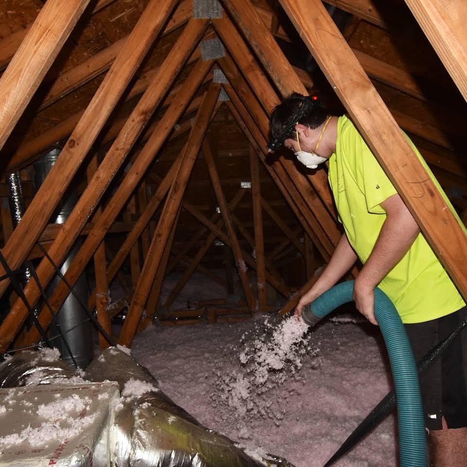 POSITIVE ENERGY INC/ATTIC INSULATORS logo