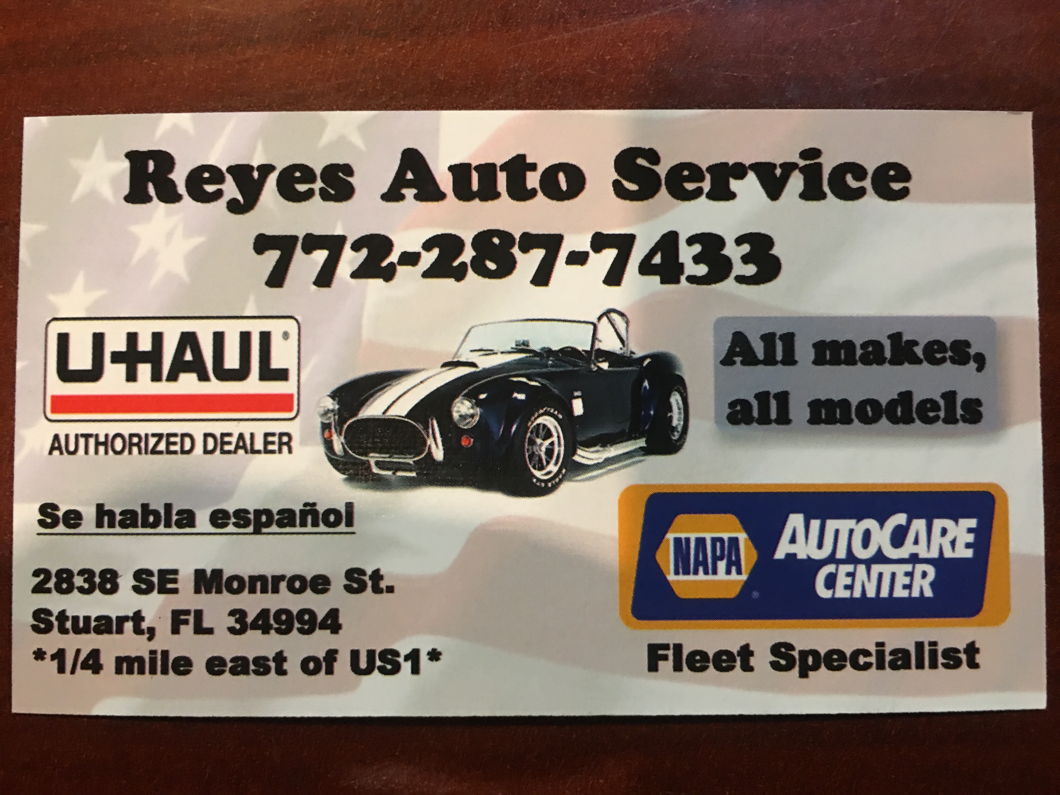 REYES AUTO SVC logo