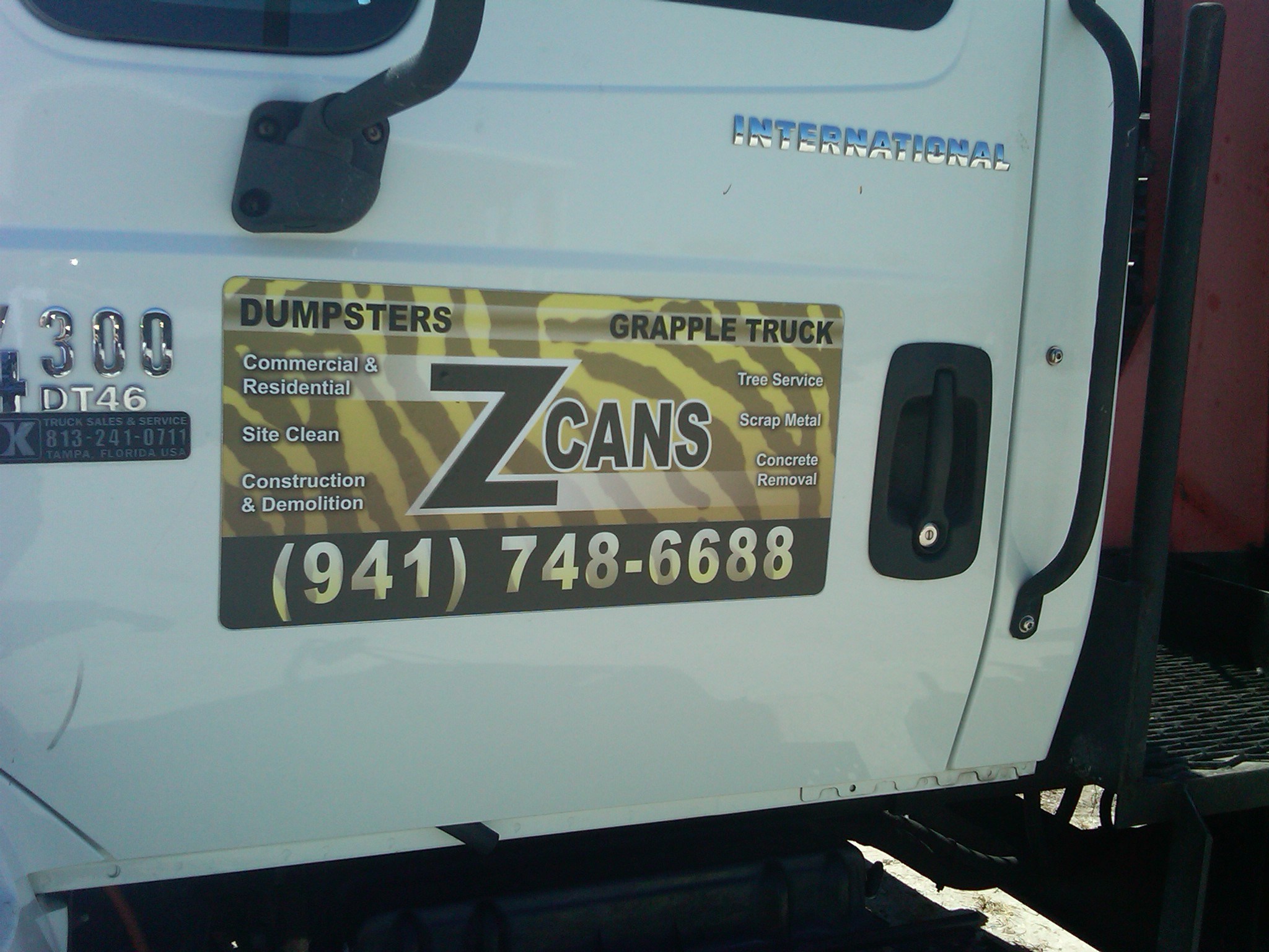 Z Cans LLC logo