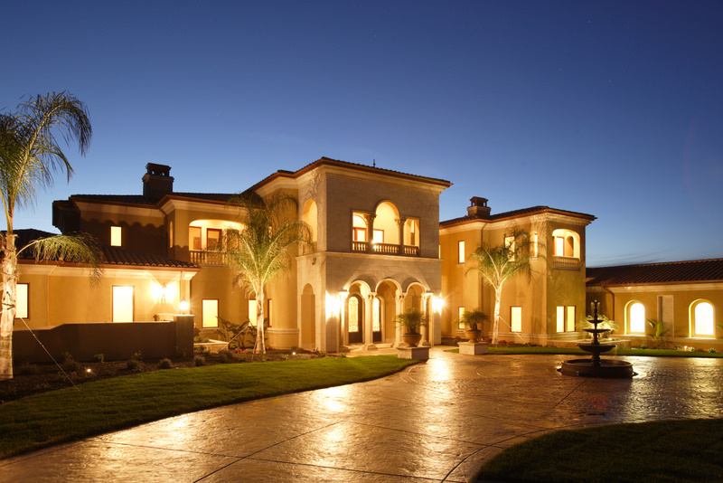 Gallery of Homes Real Estate Professionals logo