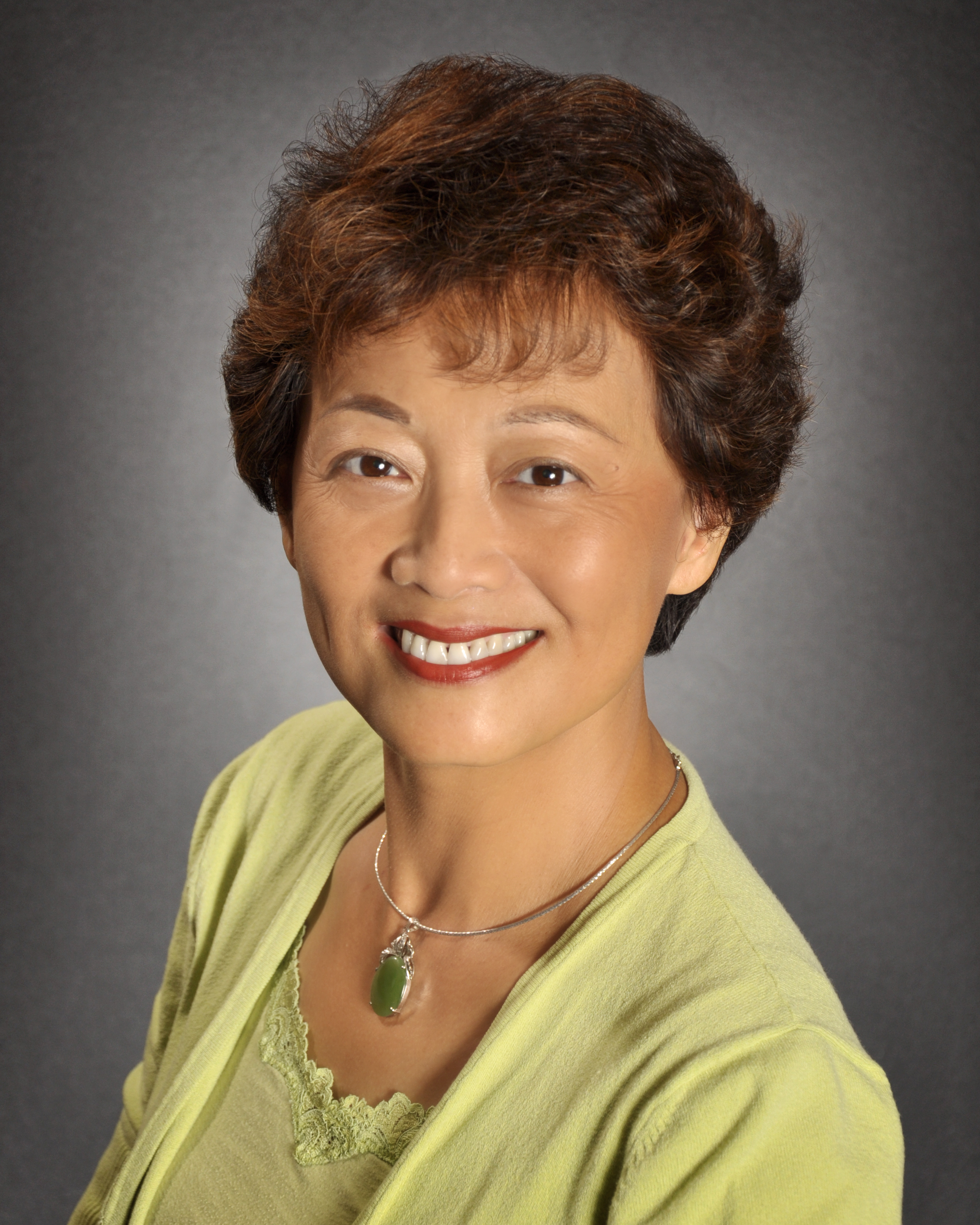Gloria Chu Shining Oak Realty logo