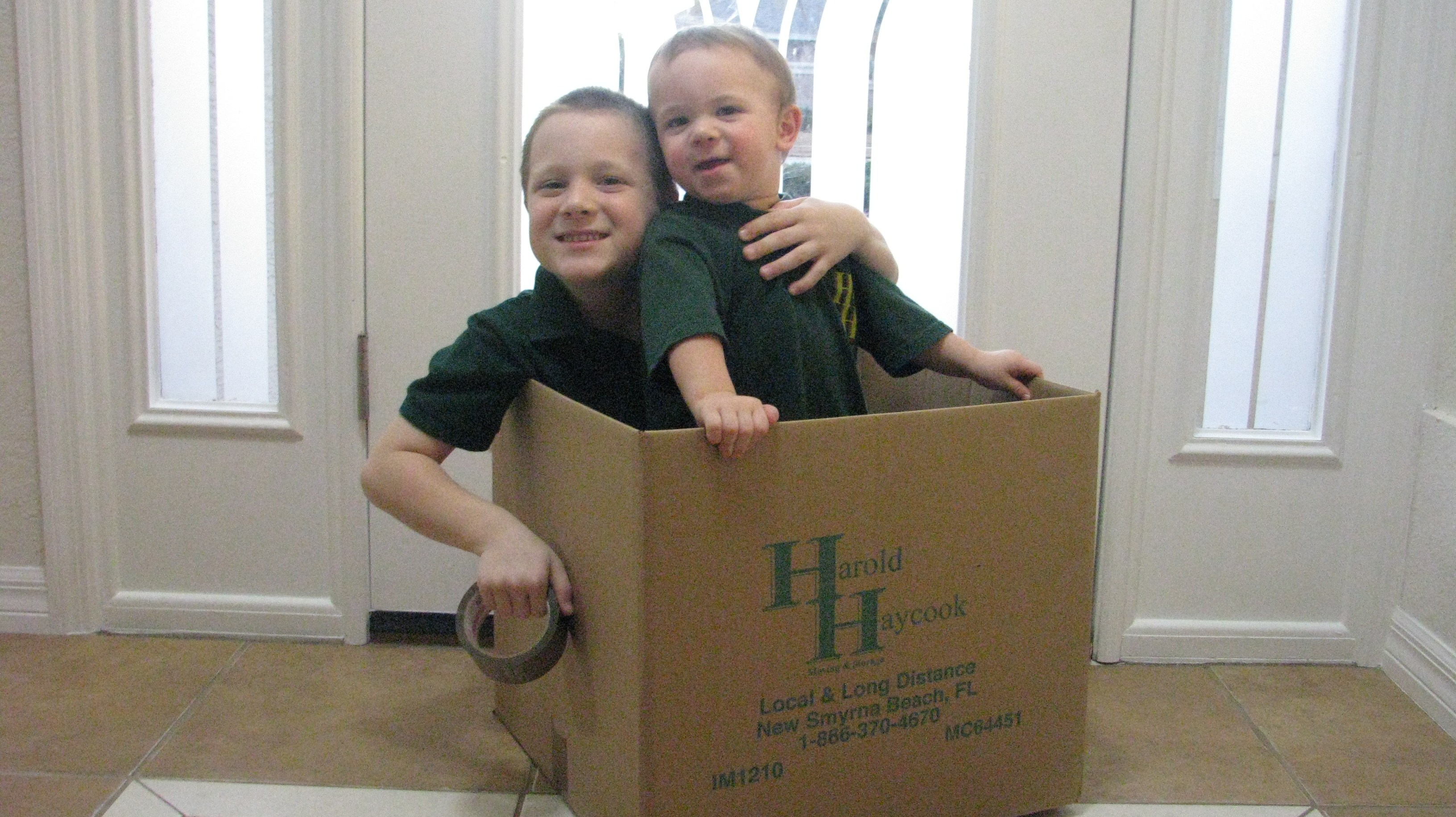 Harold Haycook Moving & Storage Corporation logo