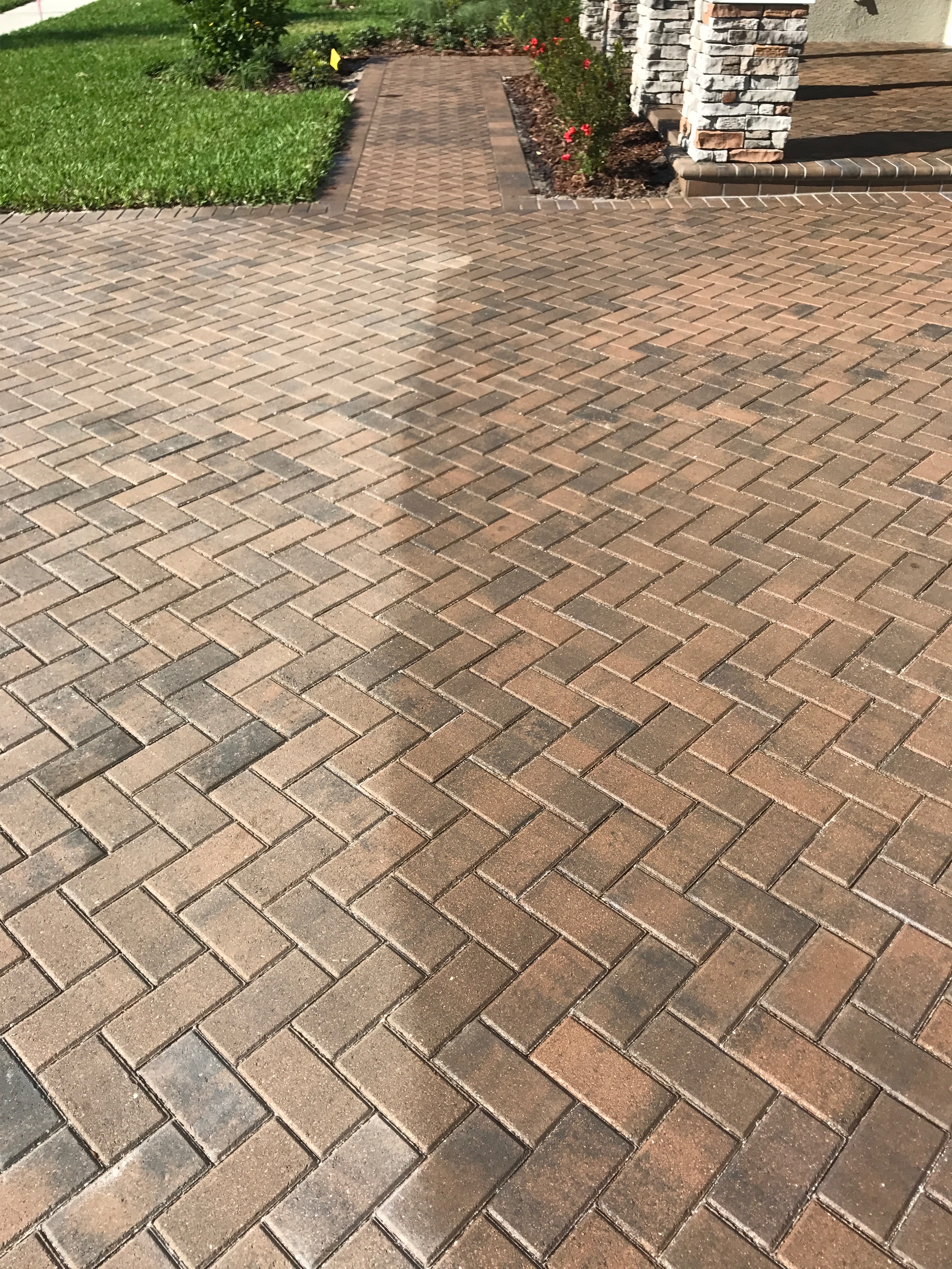 Advanced Pressure Washing Solutions logo