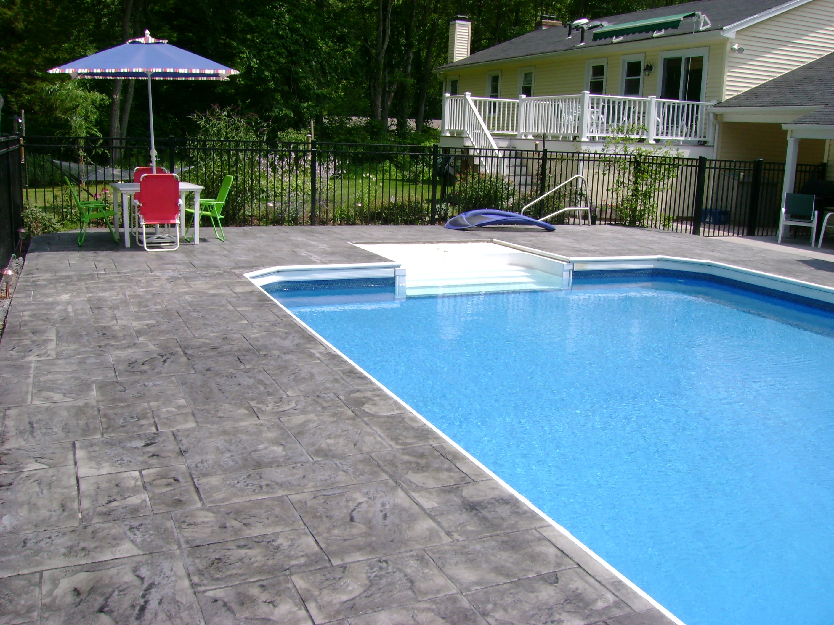 Concrete & Masonry LLC logo