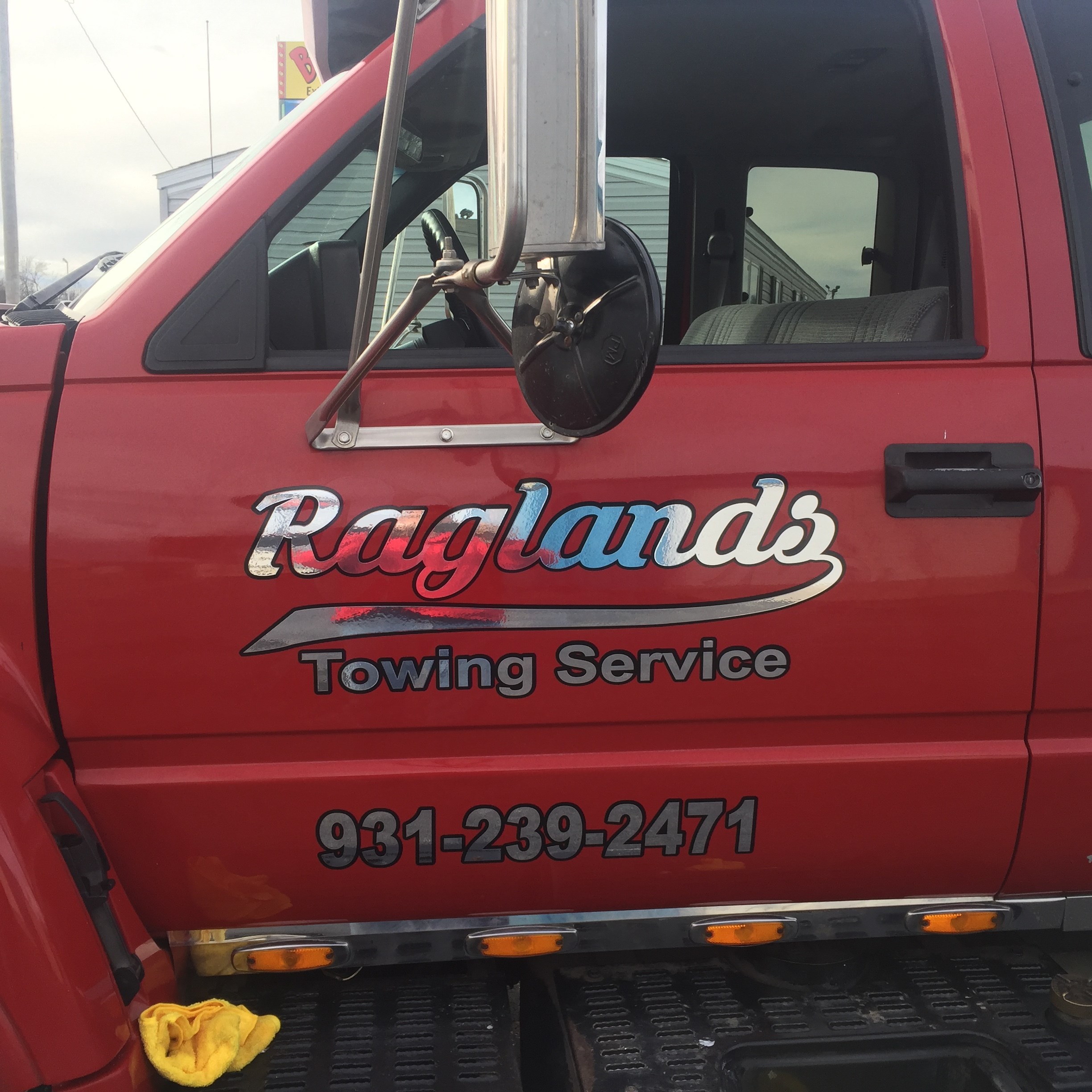 Ragland's Towing logo