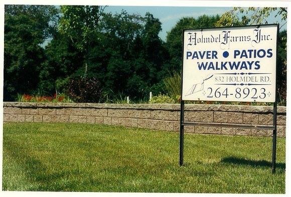 HOLMDEL FARMS LLC logo